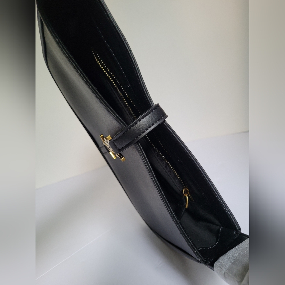 Saint Laurent Black Shoulder Bag - Picture 14 of 16